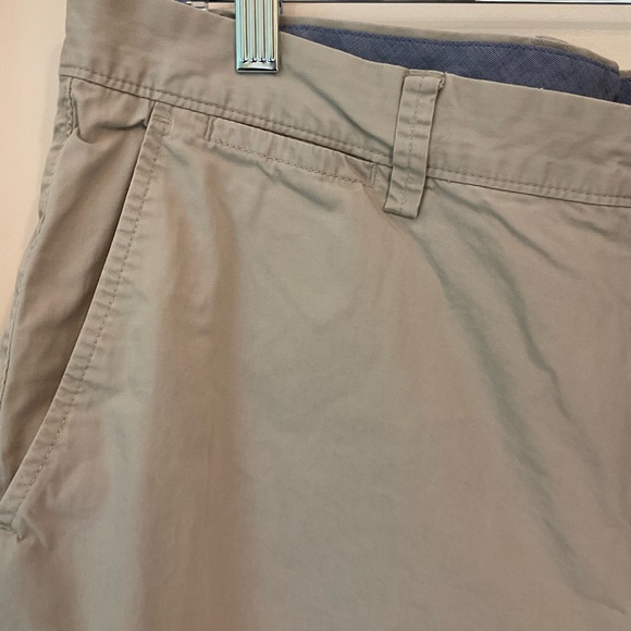 J Crew Shorts, Cotton, Flat Front, Khaki, Zip, Pockets, Belt Loops, Men’s Sz 36 - Picture 2 of 10